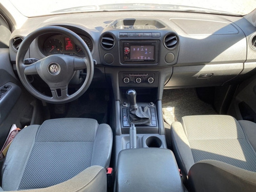 Imagem 12 de 12 de Vw Amarok 2.0 16v Cd 4x4 M/t Tdi 2011 - Segundo Dono,