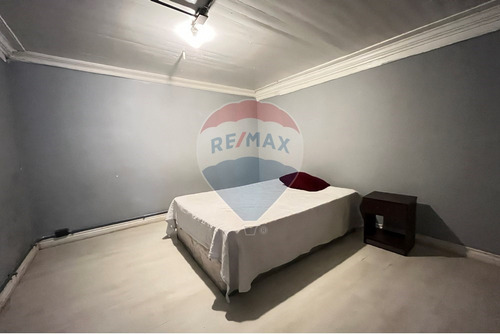 2 Casas Y Local Comercial. Metro República.