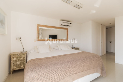 Imagen 8 de 26 de Torre O - Penthouse Con Parrillero Y Jacuzzi - Playa Brava
