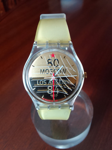 Reloj Para Mujer Swatch Beige Claro Transparente Dorado Y Champagne (Usado)