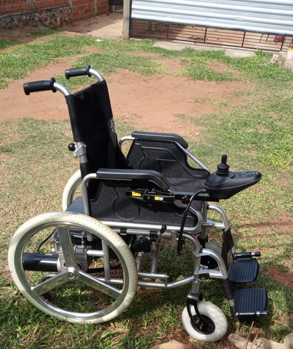 Imagen 2 de 5 de Silla De Rueda Eléctrica