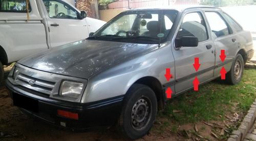 Ford Sierra 1987 / 1988 Baguetas Negras 55 Mm (6 Piezas)