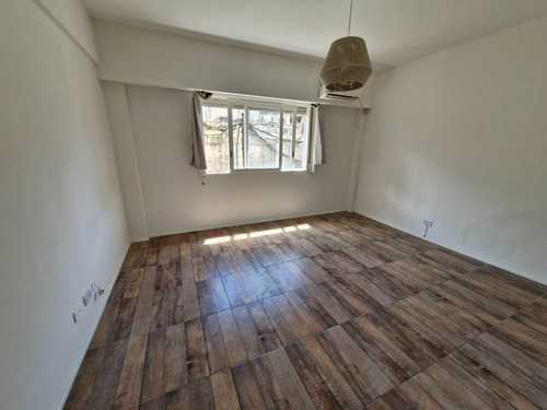 Venta Consultorio Renovado Impecable
