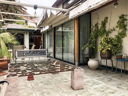 Casa En Venta De 5 Dorm. Luis Pasteur / Joaquín Cerda
