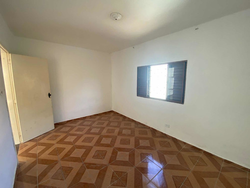 Imagem 10 de 16 de Casa De 2 Quartos,sala,cozinha,banheiro E 1-vaga De Garagem