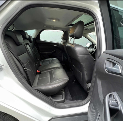 Imagen 12 de 14 de Ford Focus Ii Se Plus Automático Concesionario