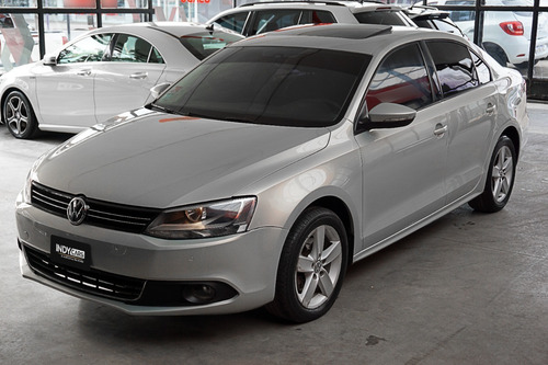 Imagen 5 de 16 de Volkswagen Vento 2.5 2011