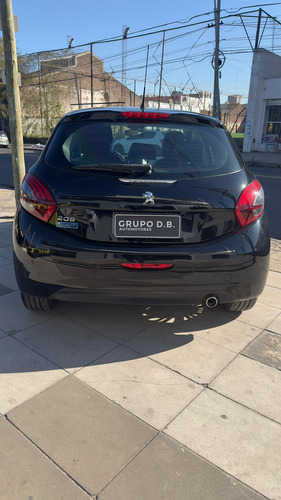 Peugeot 208 1.6 Feline