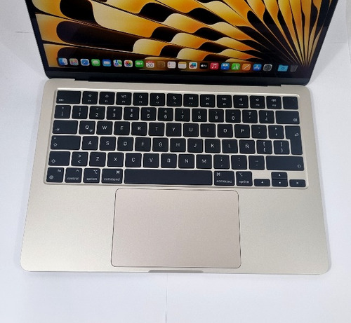 Macbook Air De 13,6 Pulgadas Chip M3 Apple 2024, Ssd 256gb (Usado)
