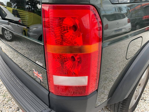 Land Rover Discovery 3 4.0 S 4x4 V6 24v Gasolina 4p