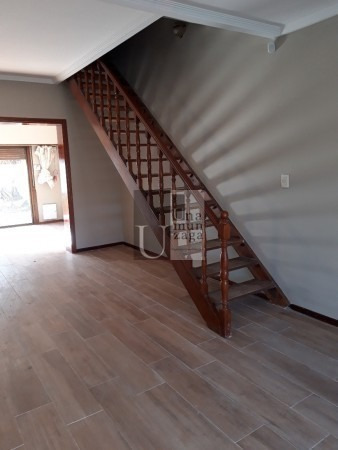 Imagen 4 de 16 de Excelente Chalet En Dos Plantas En Bernal Centro Oportunidad!!!