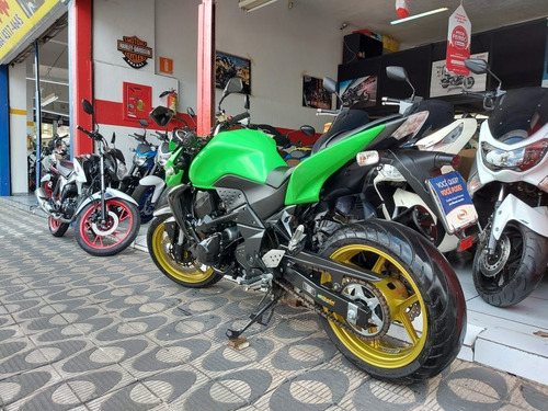Kawasaki Z750 2011 Verde