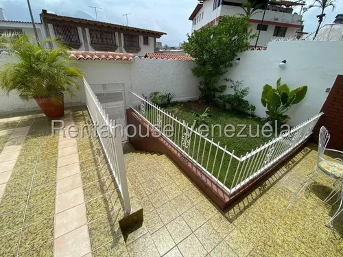 Casa En Venta En El Llanito