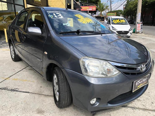 Toyota Etios Sedan Xls 1.5 (flex) Flex Manual