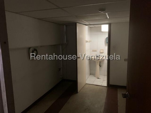 Se Alquila Galpón/deposito En Boleíta Sur