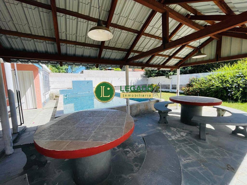Linda Casa Con Piscina En Las Toscas