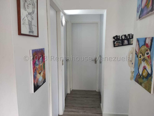 Imagen 10 de 25 de Apartamento Remodelado En Venta En Santa Monica Caracas