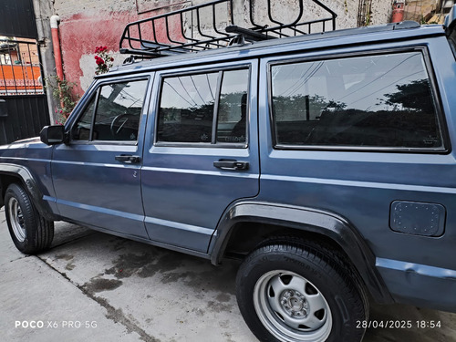 Jeep Cherokee Cherokee Sport 4x4 At