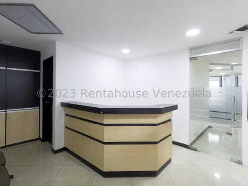 Moderna Oficina En El Triangulo Del Este De Barquisimeto, Remodelada, Fresca Y Amplia, 2 3 - 3 2 6 9 1 Ideal Para Tu Empresa Del Ramo Servicios, Francisco Rojas Norscia Rentahouse, Llama Ya Y Compra!