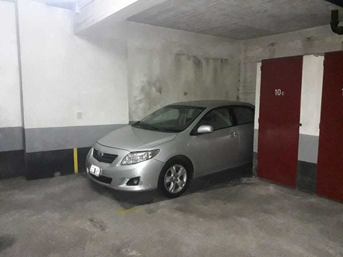 Imagen 1 de 2 de Dueño Vende Cochera A Metros De La Estación Acassuso