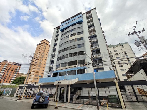 Apartamento En Venta En Calicanto, Maracay. Ljsa 24-10862