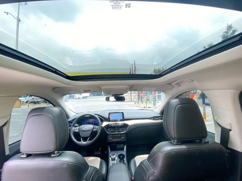 Imagen 20 de 25 de Ford Escape Titanium Hev