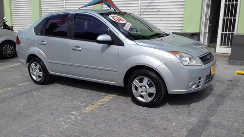 Ford Fiesta Sedan 1.6 Completo 2008 $ 17990 Financia