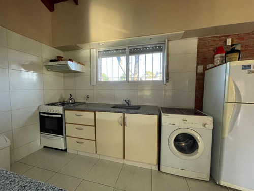 Venta Casa 3 Amb En La Caleta A 5 Cuadras Del Mar