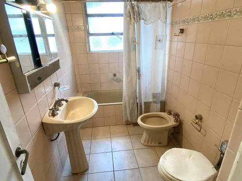 Imagen 6 de 11 de Venta Departamento Piso Caballito 4 Amb Con Dependencia 117 Mts A Refaccionar