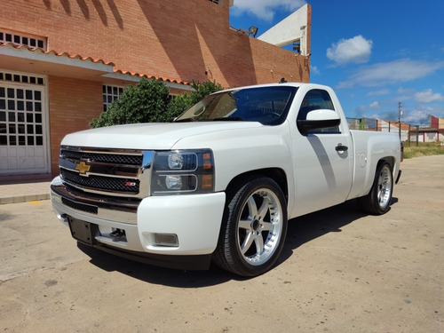 Imagen 1 de 16 de Chevrolet Silverado Lt 4x4
