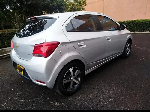 Chevrolet Onix 1.4 Ltz 5 p