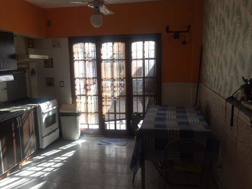 Imagen 5 de 13 de Casa 5 Ambientes 2 Baños Y Parrilla.-