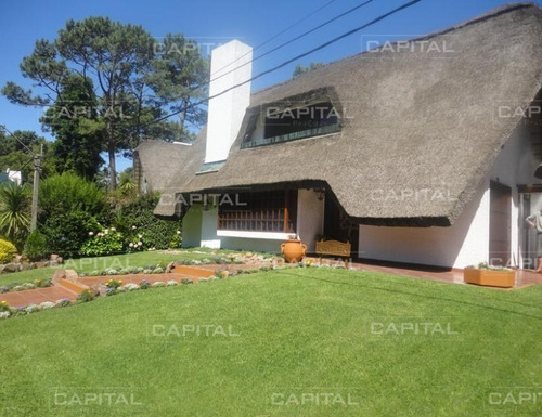 Casa En Alquiler - Ref: 25067