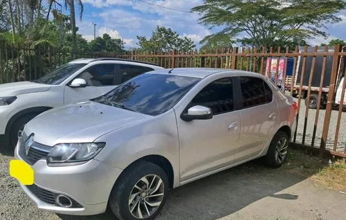 Renault Logan 1.6 Privilege / Intens