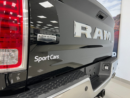 Imagen 8 de 14 de Ram 1500 Laramie V8 4x4 At8 0km Stock Sport Cars