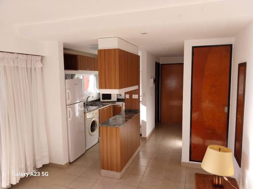 Venta Edificio 50 Dormitorios Zona Centro Con Cochera