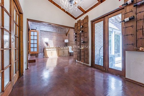 Casa En Venta De 4 Dorm. En Colina