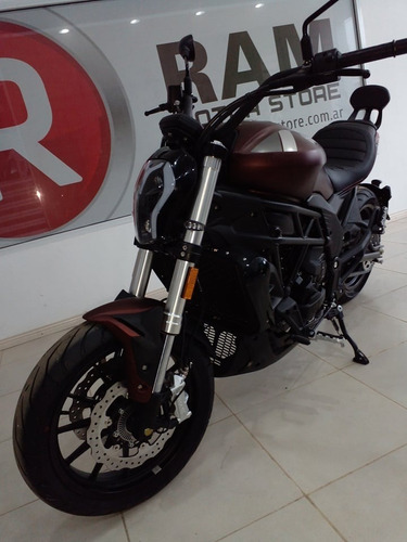 Imagen 2 de 8 de Benelli 502c