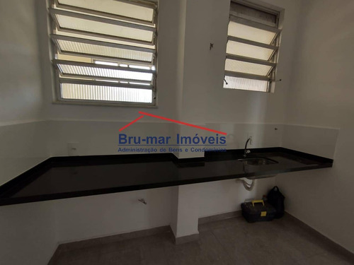 Imagem 10 de 15 de Apartamento 1 Dormitório Reformado Frente A Praia Bairro Ponta Da Praia - X-1701-1