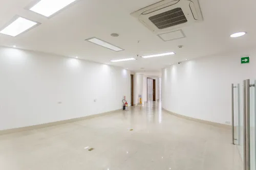 Local En Venta En Loma Del Esmeraldal. Cod V15815