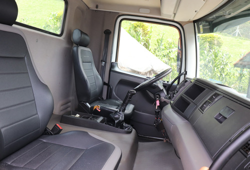 Volkswagen 26.280 - 6x4 Ano 2022 Com Cacamba Facchini 16m3