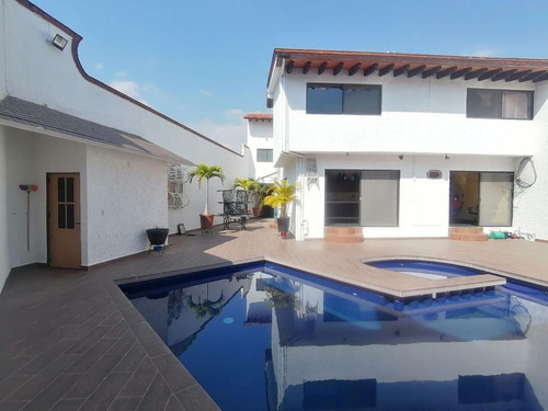 Casa En Venta En Exclusivo Fraccionamiento En Cuernavaca En San Jerónimo De Ahuatepec