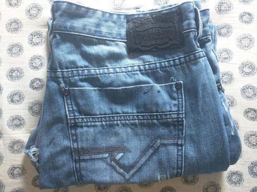 Jeans Buffalo David Button Talla 34. Usado. Importado.