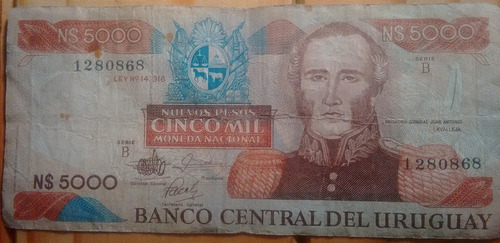 Billete Nuevos Pesos Cinco Mil Moneda Nacional - Uruguay