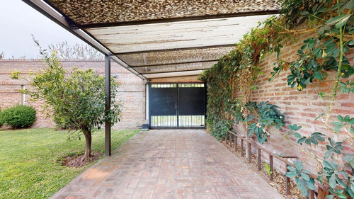 Imagen 25 de 30 de Casa En City Bell Calle 13c Esq. 464 Dacal Bienes Raices