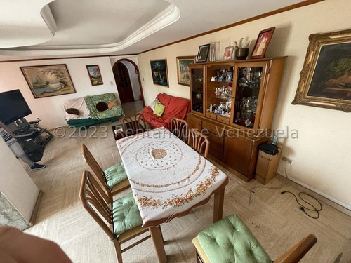 Hermoso Pent-house A La Venta En Montalban Iii #25-13788 Josmary Sanjuan