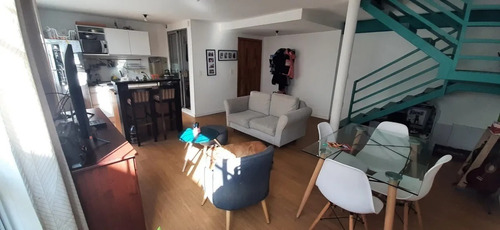 Imagen 2 de 9 de Apto Se Vende.duplex, Cochera.reducto!