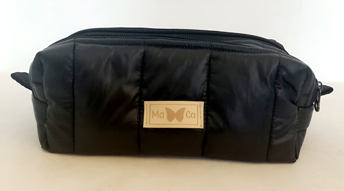 Cartuchera Xl Maca Doble Cierre Matelasse Impermeable Negro Interior Fucsia Oscuro
