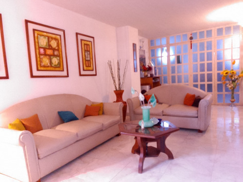 Imagen 5 de 18 de Acogedor Chalet En Los Portales Ii, Nueva Casarapa, Guarenas, Estado Miranda. Yh