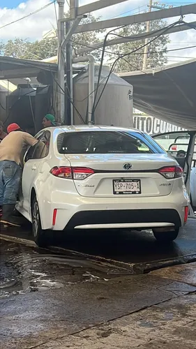 Toyota Corolla 1.8 Hybrid At